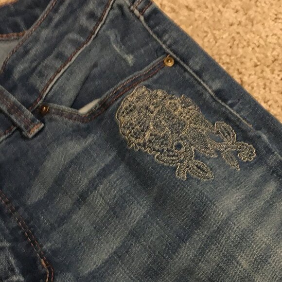 Vintage America Missy Regular Fit Emroidered Denim Blue Jeans - Picture 8 of 15